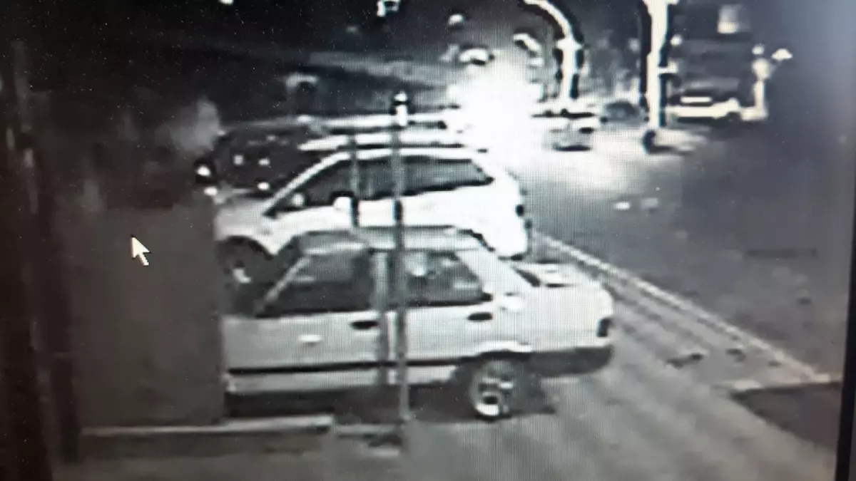 Kocaeli’de Otomobil Çarpan Adam Hayatını Kaybetti