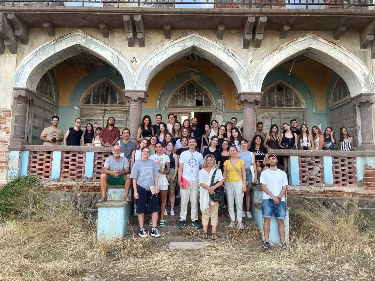 Yaşar Üniversitesi’nden Sarlıca Sarayı Tasarımı