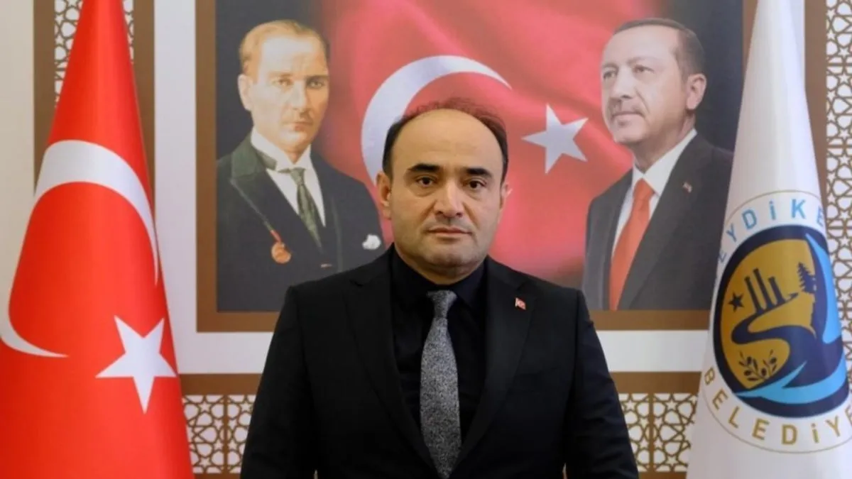 Başkan Akdenizli “Nice 101 yıllara Cumhuriyetim”