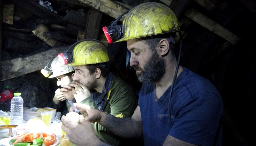 Zonguldak’ta yerin metrelerce derinliğinde ilk sahur