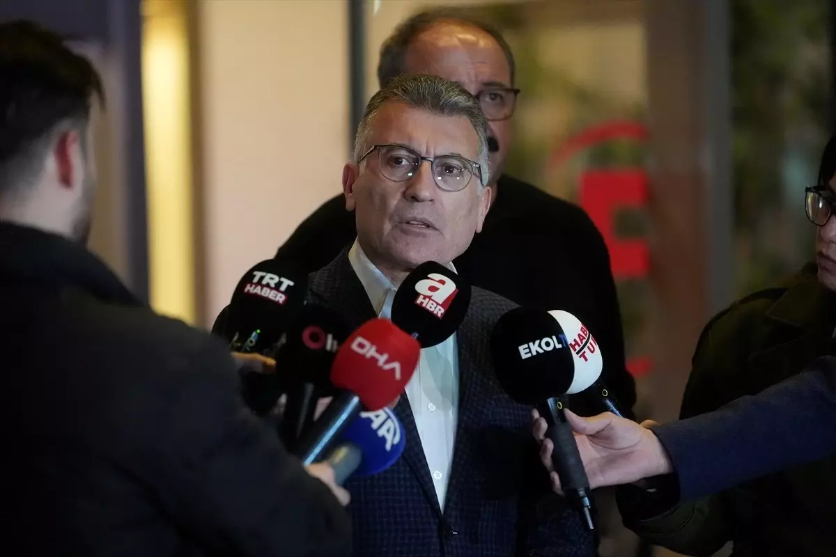 AK Parti TBMM Grup Başkanı Güler’den Önder’in tedavi gördüğü hastaneye ziyaret Açıklaması